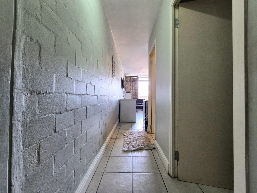 1 Bedroom Property for Sale in Wynberg Western Cape